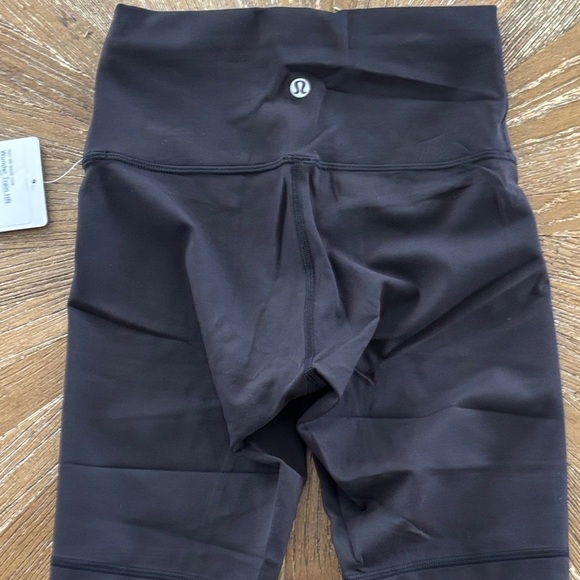 Lululemon Black Wunder Train 8 Inch Athletic Shorts - Picture 9 of 11